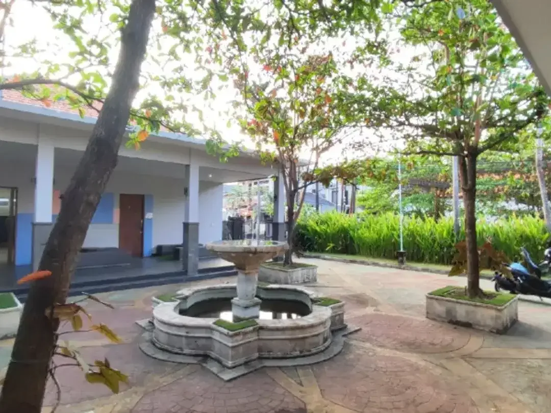 Disewakan Gedung Ex Kampus di Dewi Madri Renon - Image 8 of 10