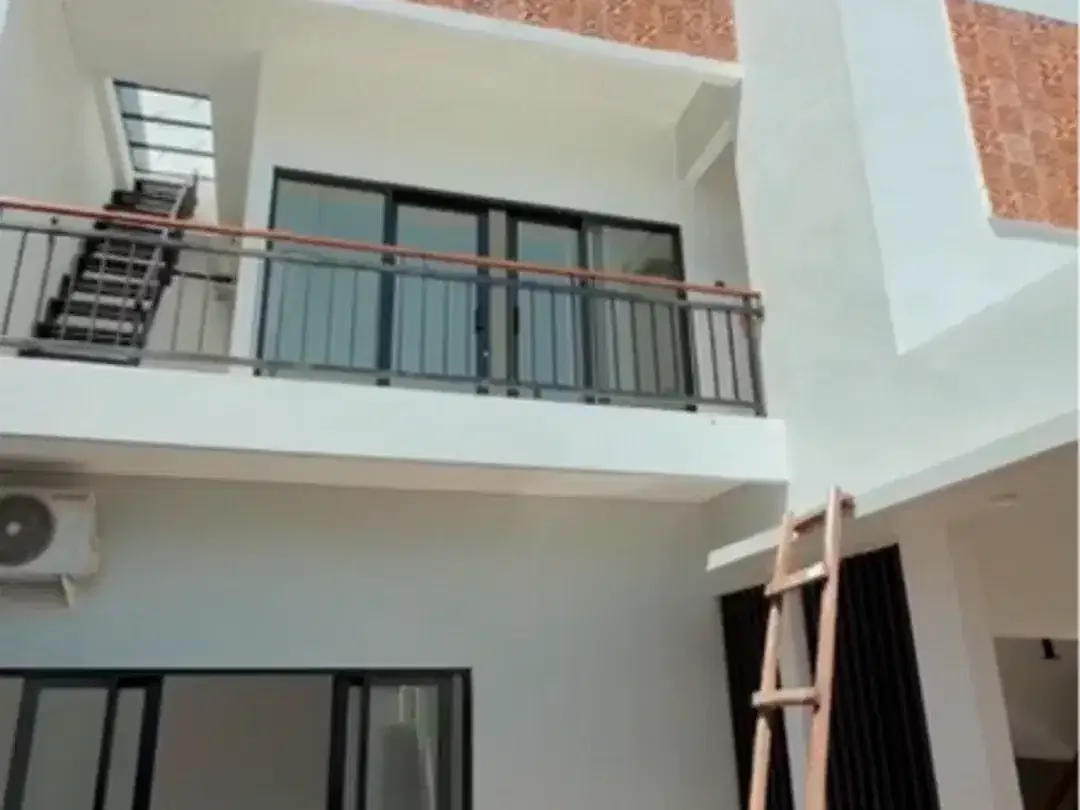 Rumah Konsep Villa + Rooftop Dijual di Jimbaran Dekat Goa Gong - Image 3 of 10