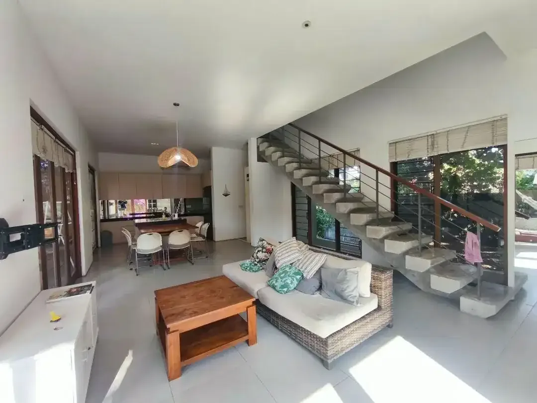 Disewakan Villa Besar Lokasi Tenang di Taman Giri, Nusa Dua. - Image 3 of 10