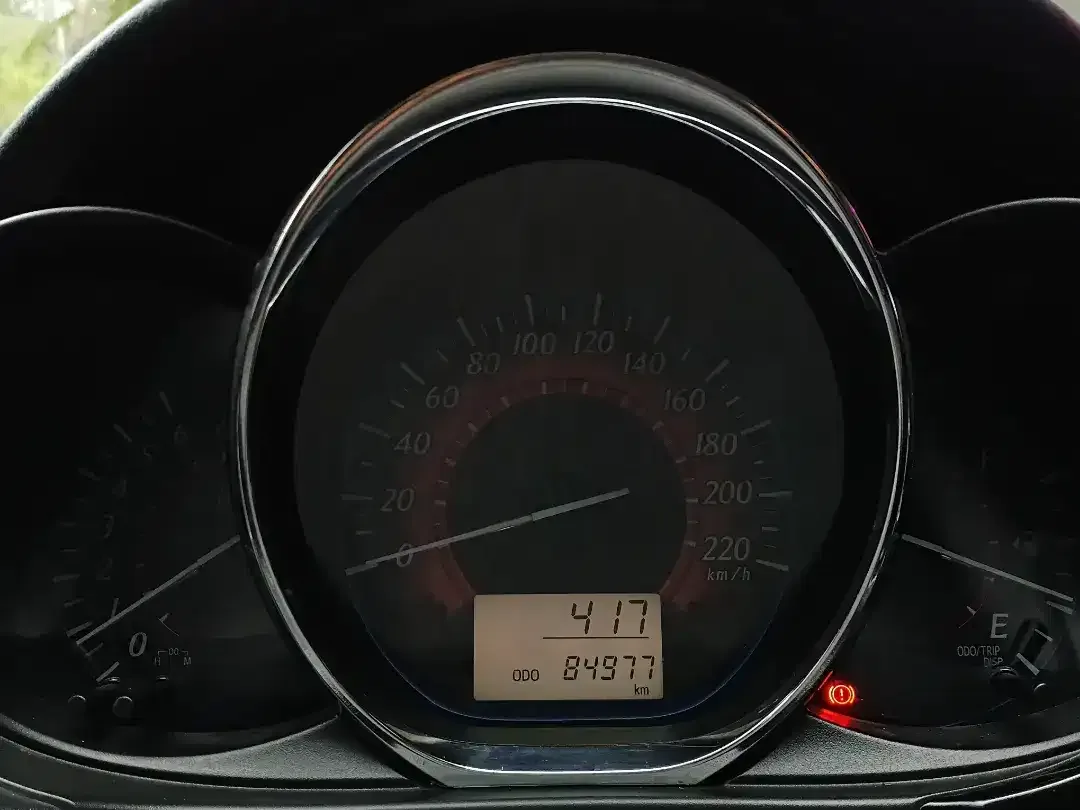 YARIS TRD HYKER MANUAL GANTENG ASLI BALI TANGAN PERTAMA - Image 9 of 9