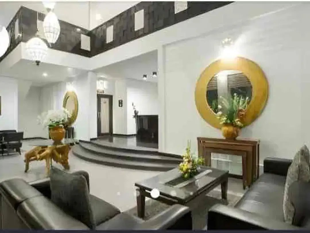 Hotel Strategis Dijual Dekat Bandara Ngurah Rai full furnished - Image 4 of 6