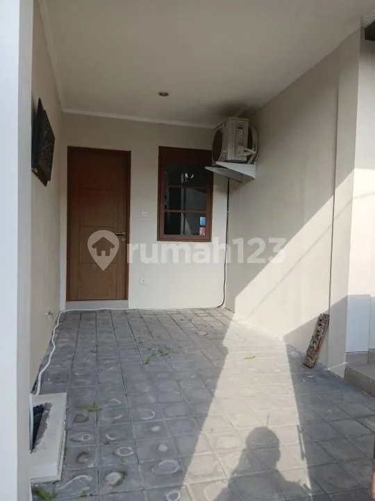Disewakan Rumah Murah di Petitenget Seminyak. LT 143M2. Harga 135 Juta Per Tahun - Image 1 of 4
