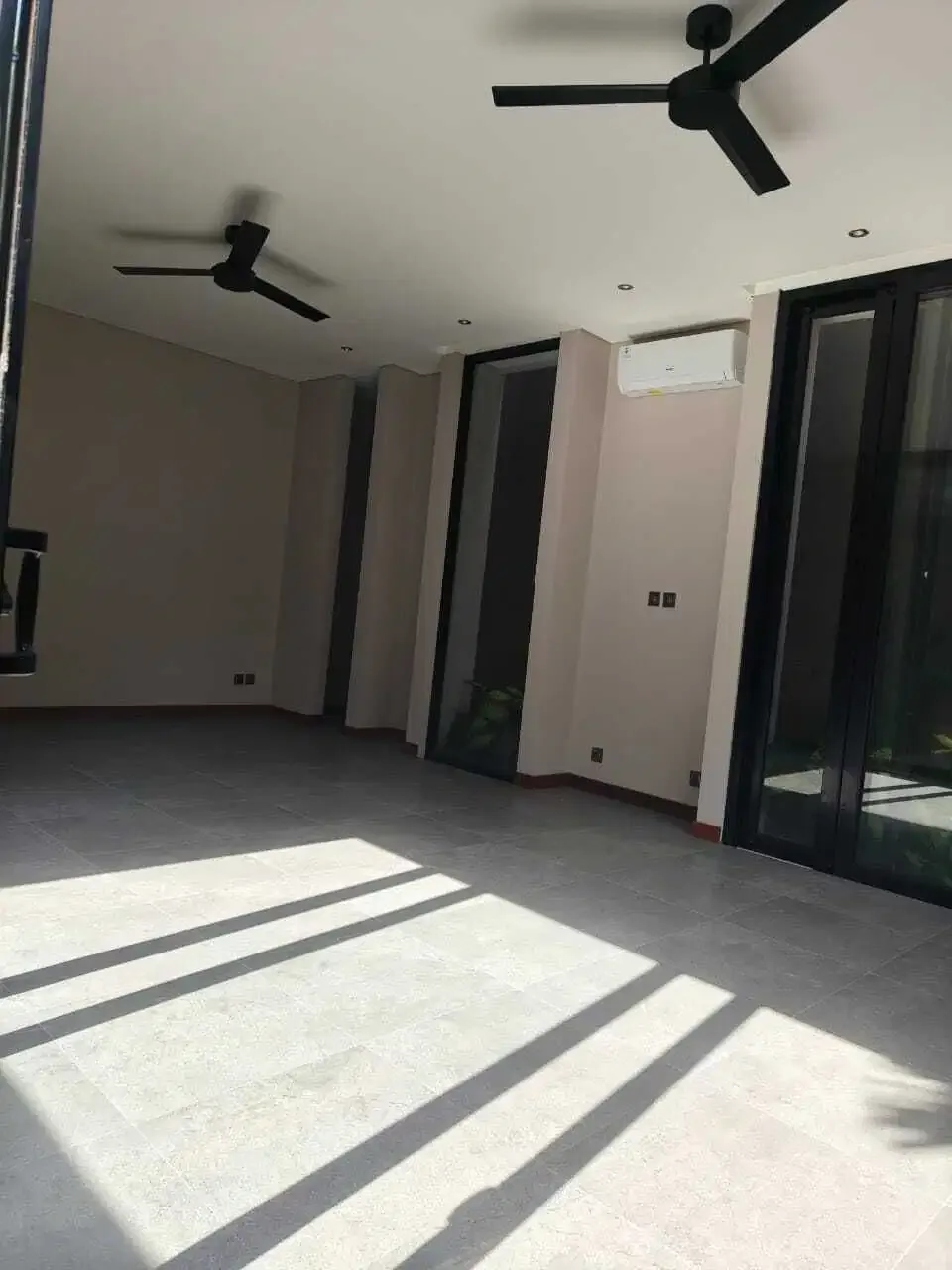 FOR RENT HUNIAN SEMI VILLA 2BR BARU SUPER STARTEGIS DEKAT SANUR - Image 8 of 10