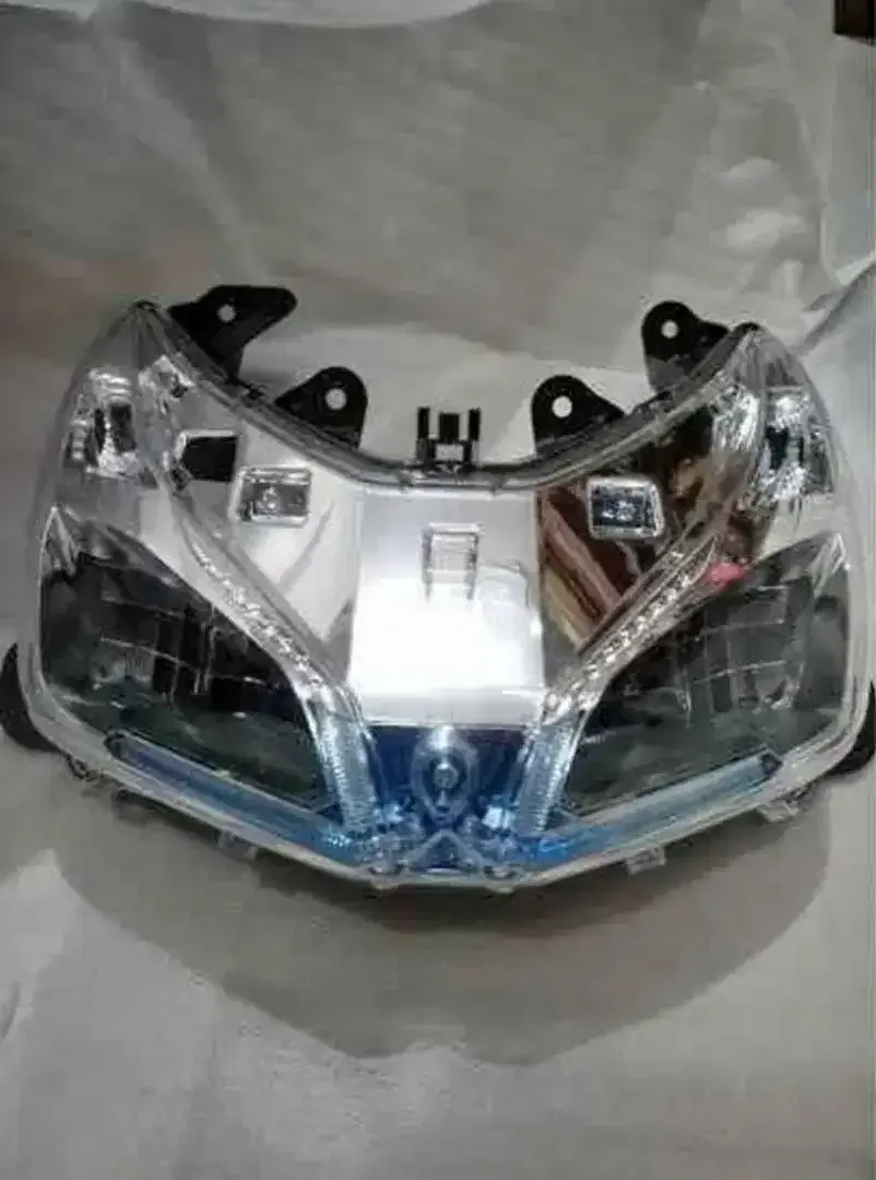 DIJUAL LAMPU LED REFLEKTOR HONDA VARIO ESP FI 110 TH 2019 - Image 1 of 1