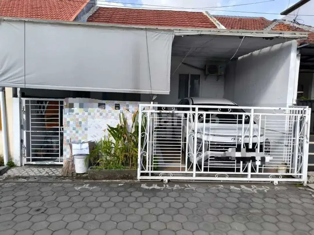 Dijual Rumah Minimalis Sederhana Taman Griya - Image 1 of 10