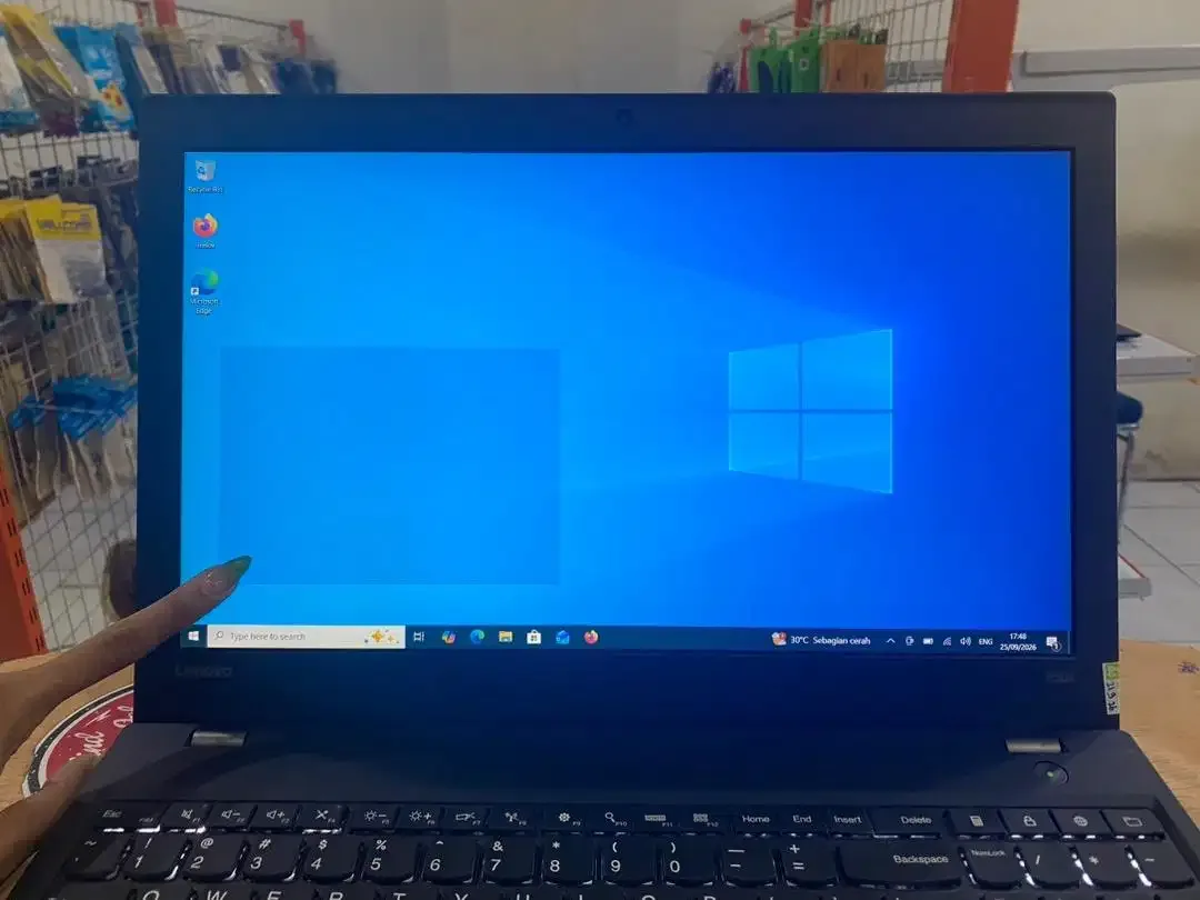 Lenovo ThinkPad P50S Core i7Gen6 Ram 16Gb SSD 256GB NvidIa 2GB Mulus - Image 2 of 10