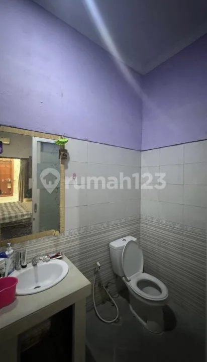 Di Kontrakan Rumah Lantai 2 Plus Isi di Pemogan Denpasar Selatan - Image 3 of 4