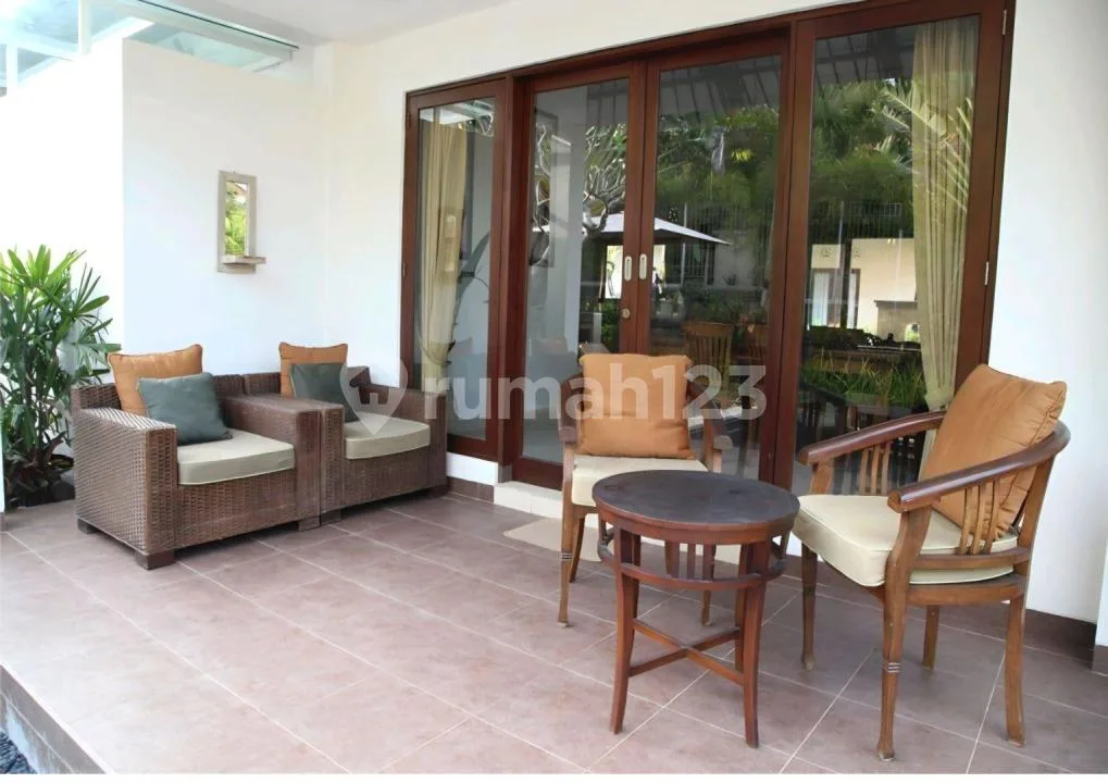 Dijual Villa 3 Kamar Lokasi Strategis di Berawa - Image 3 of 4