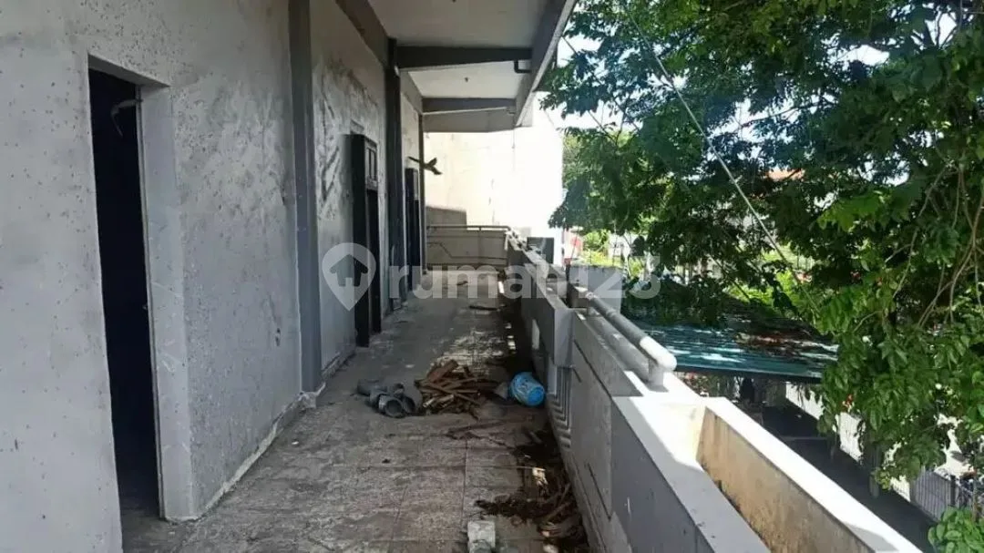 RUKO JALAN BULUH INDAH DENPASAR 3 LANTAI - Image 2 of 4