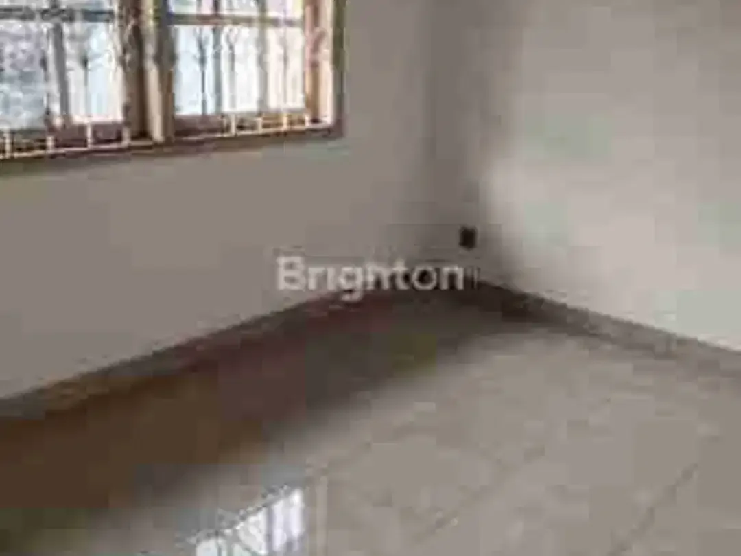 RUMAH LUAS DAN STRATEGIS COCOK UNTUK HUNIAN ATAU KANTOR LOKASI RENON DENPASAR - Image 5 of 8