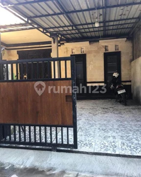Dikontrakan Rumah 2 Kamar Unfurnished, Jalan Astasura, Denpasar Utara - Image 1 of 4