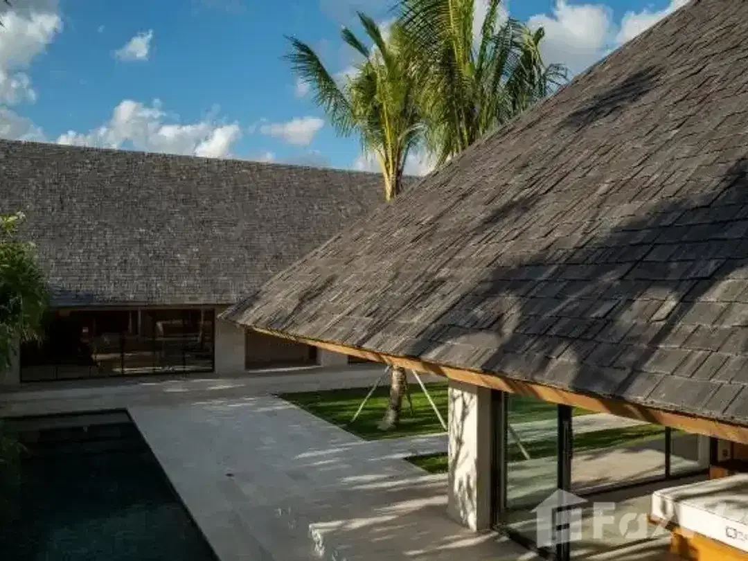 5 Bedroom Villa for sale in Tumbak Bayuh, Bali - Image 3 of 10