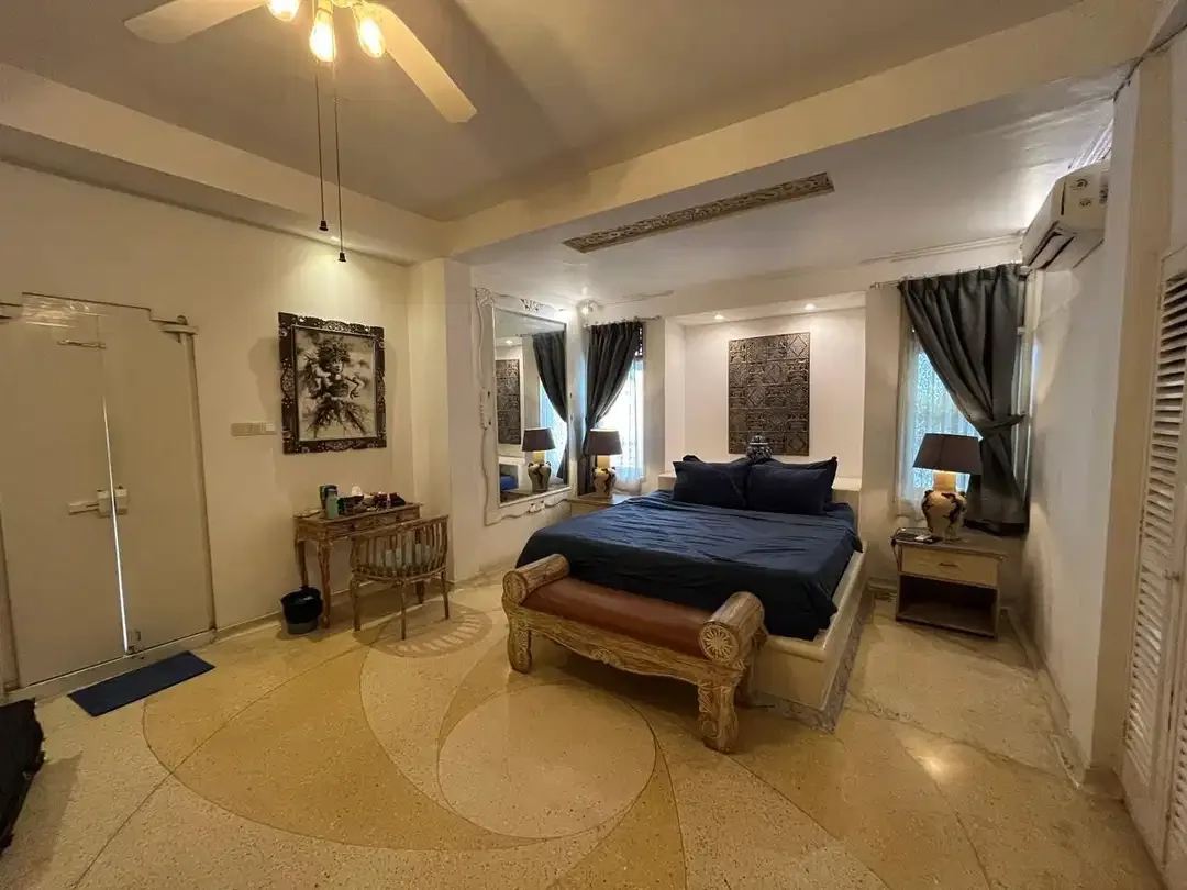 Villa Mewah 2 Kamar dengan Kolam Renang Pribadi di Kerobokan Bali - Image 9 of 10