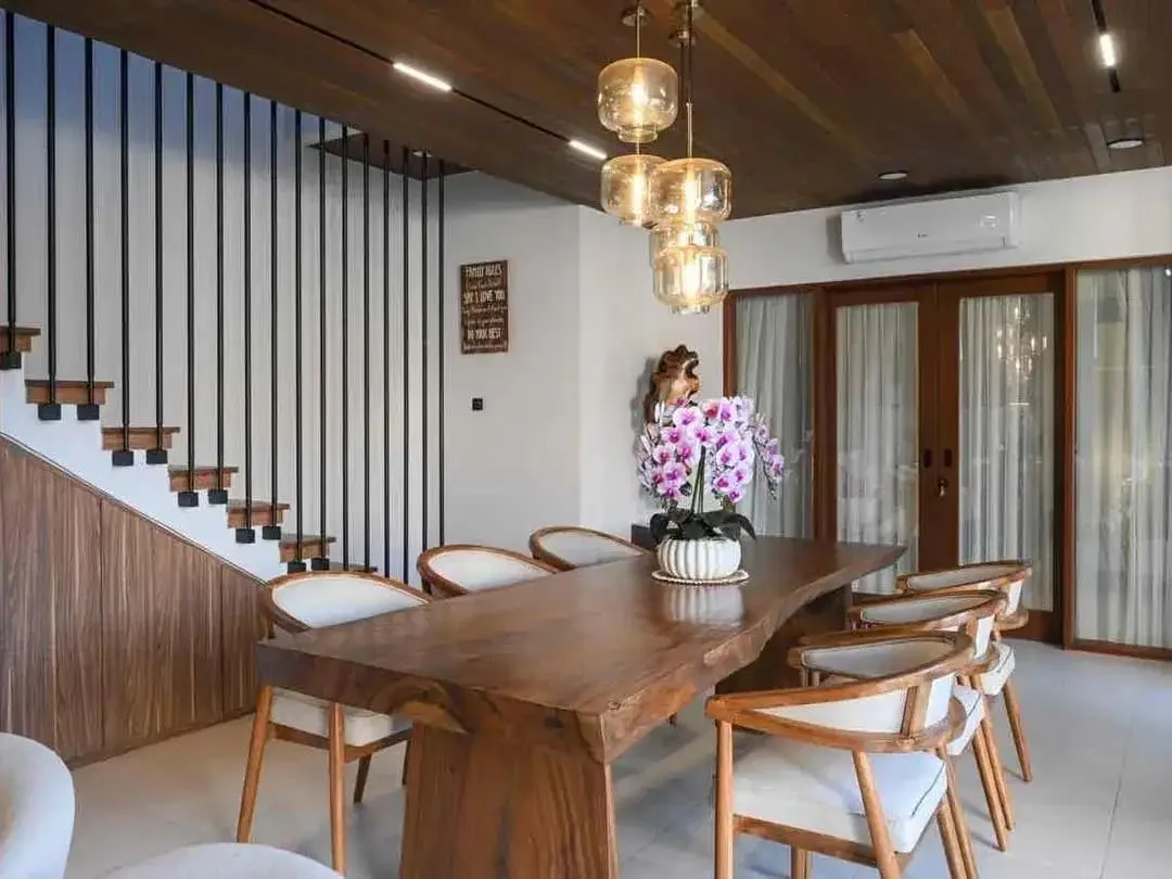 Villa Modern Lantai 2 dengan Full Furnish - Image 5 of 10