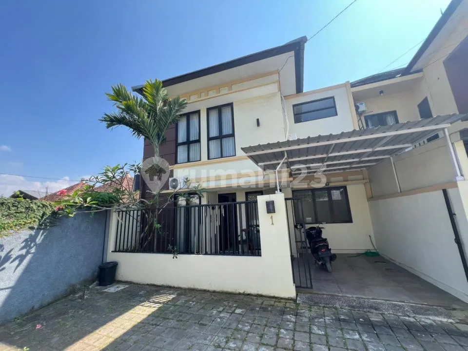 Freehold 3 Bedroom House In Pengiyasan Sanur-Nego - Image 1 of 4