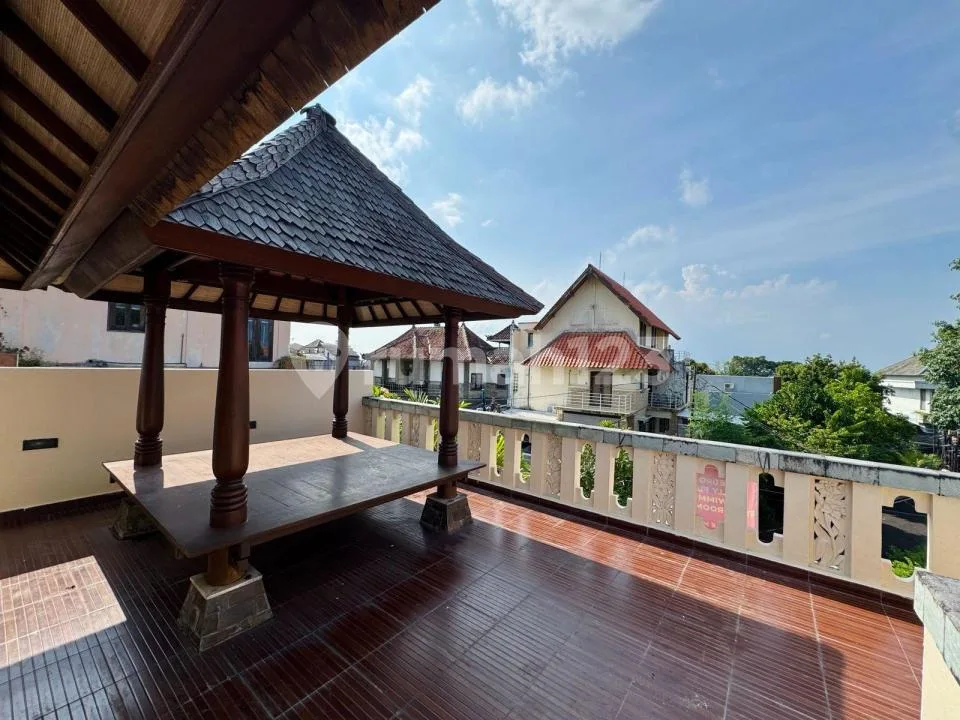 Exclusive Family Home 4-Br Villa In Mumbul, Nusa Dua - Quiet, Residential & Full Of Charm - Image 1 of 4