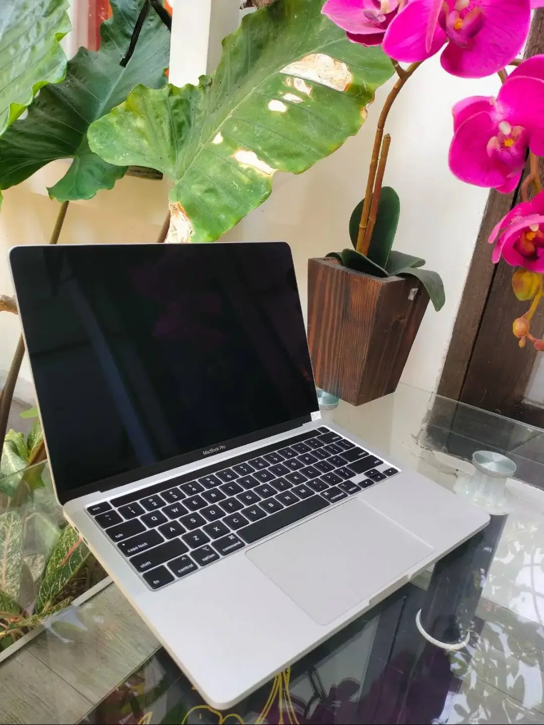 2020 Macbook Pro 13 inch Touchbar i7/32GB/1TB - spek Monster - Image 2 of 3