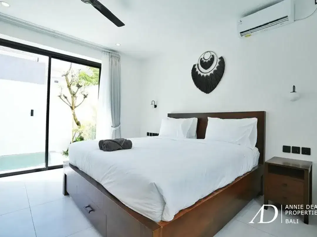 FREEHOLD | BRAND-NEW 3-BEDROOM VILLA IN CANGGU - TUMBAK BAYUH - Image 4 of 10
