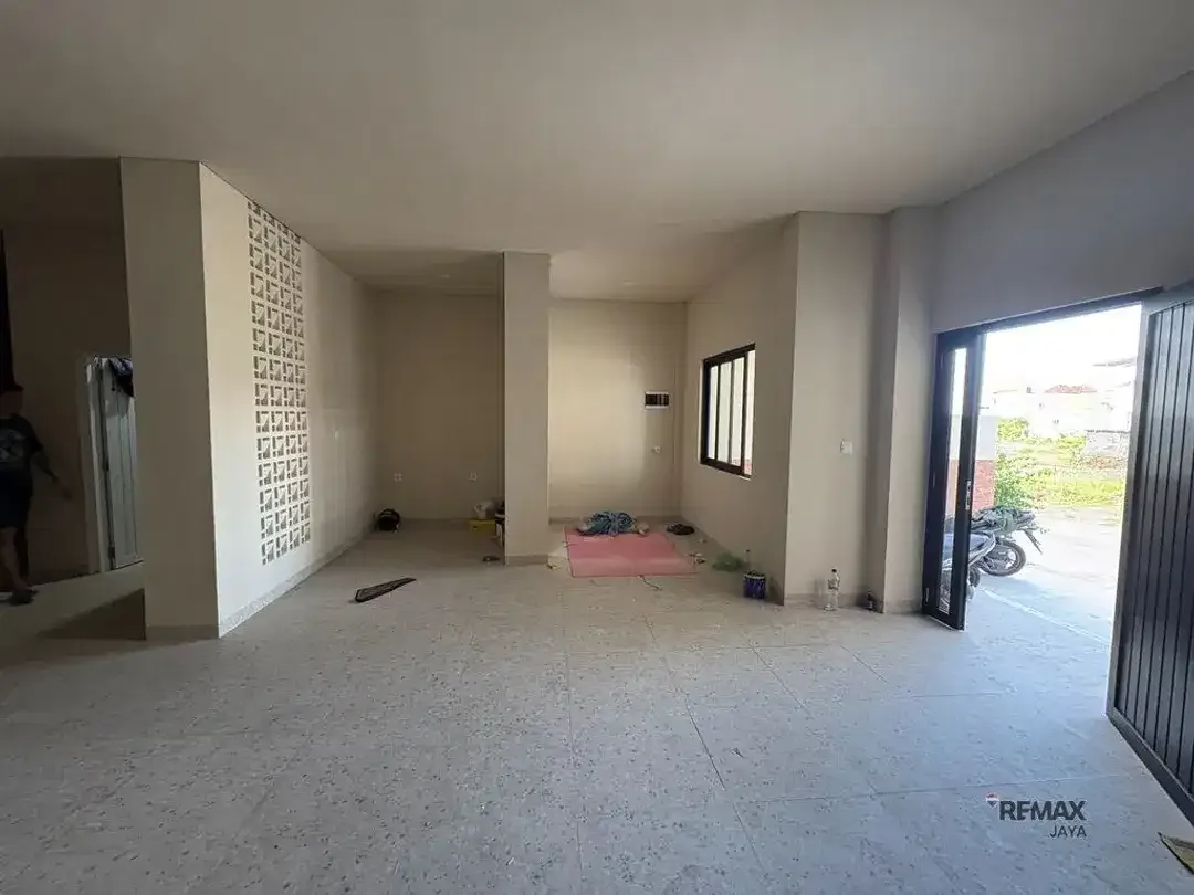 Rumah Furnished 3 Kamar Tidur Dijual di Gunung Salak, Kerobokan - Image 3 of 5