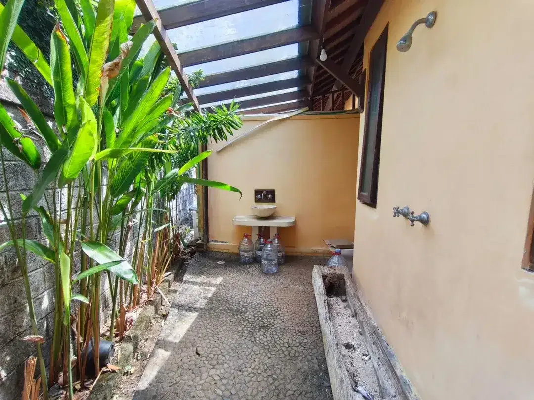 Dijual Murah Villa View Laut Halaman Luas One Gate System di Goa Gong , Jimbaran. - Image 8 of 10