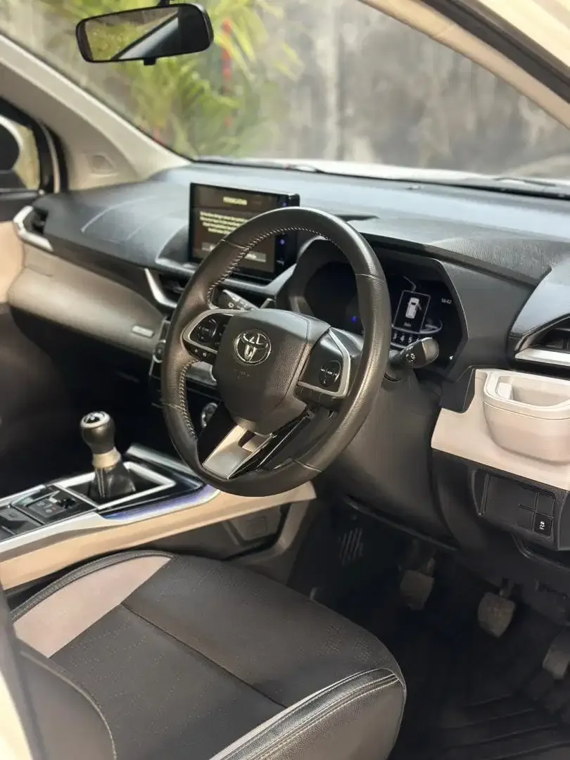 AVANZA VELOZ 2022 MANUAL LOW KM ISTIMEWA SIAP PAKAI - Image 5 of 10
