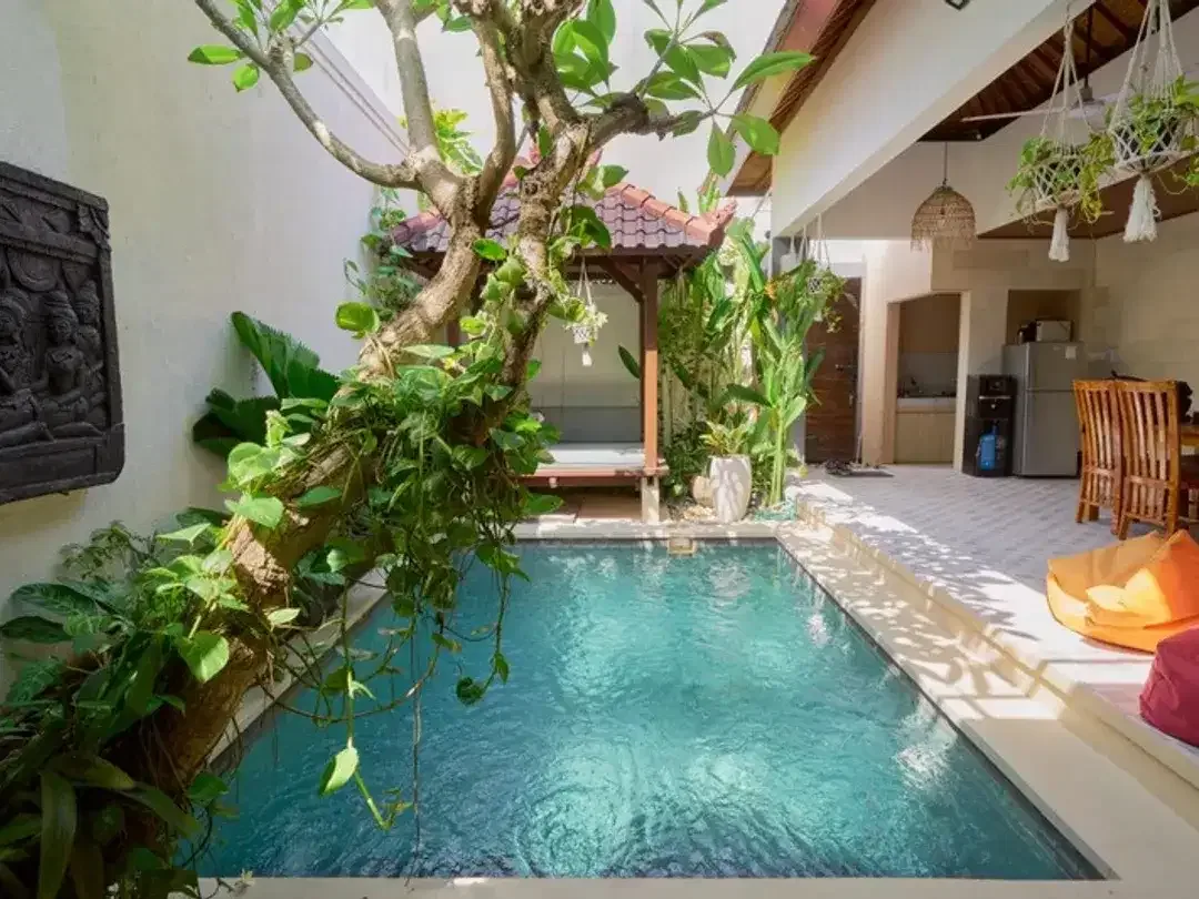 Freehold - Tropical 3-Villa Complex for Sale in Umalas, Bali - Image 1 of 10