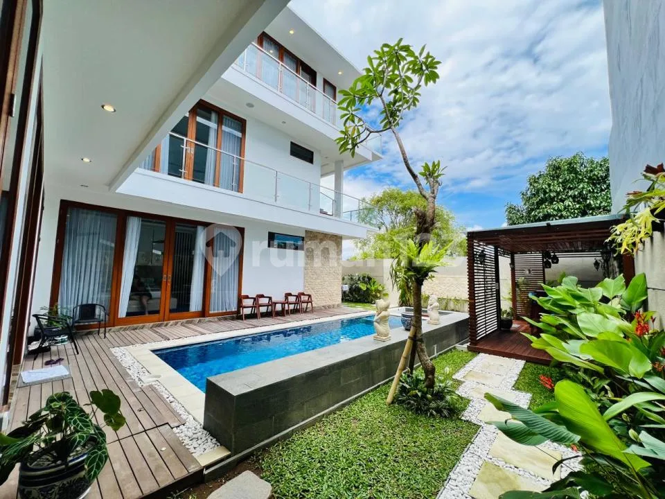 Brand New Villa 4 Br Modern di Jimbaran Bali 15 Menit Bandara - Image 4 of 4