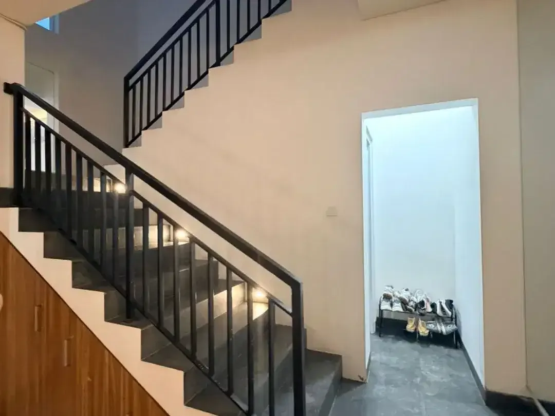 Rumah Modern Minimalis Full Furnish Mudutaki Gatsu Barat Denpasar Bali - Image 9 of 10