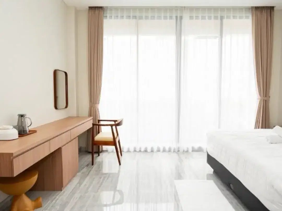 VILLA LUXURY TROPIS MODERN  IN UMALAS KEROBOKAN - Image 7 of 10