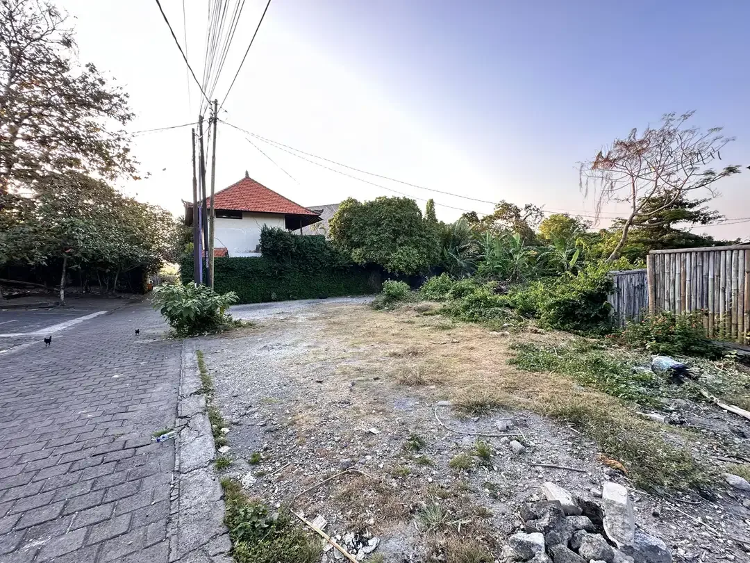 Tanah PREMIUM Sangat Strategis Jl Raya Uluwatu Jimbaran - Image 2 of 10