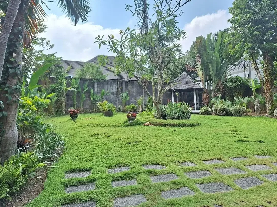 Tropis  dan Rice Field View Villa  di Berawa Tibubeneng - Image 3 of 10