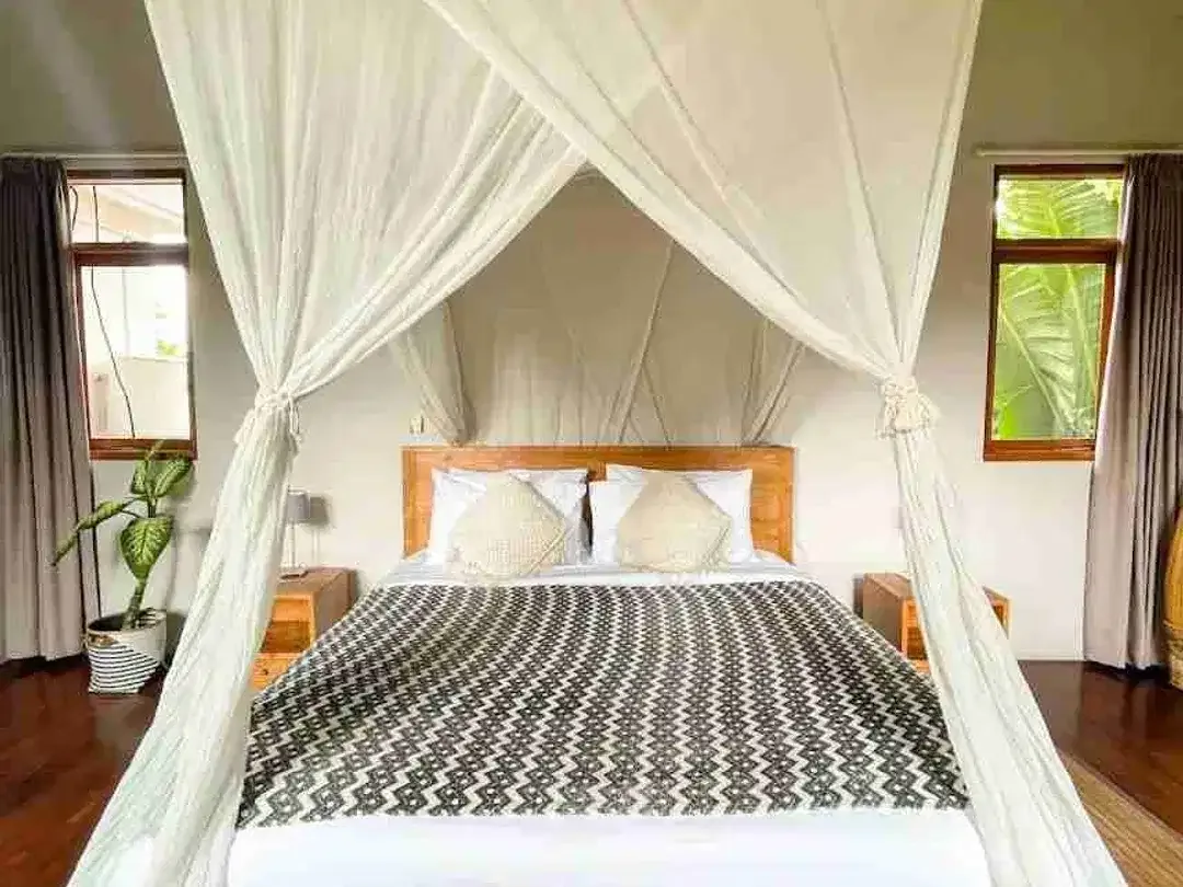 Luxury Villa Kontemporer di Sentral Seminyak Dekat Pantai - Image 6 of 10