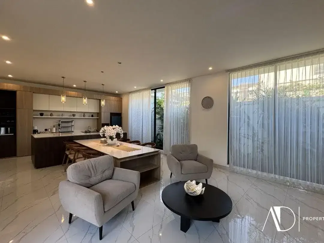LEASEHOLD | 2-BEDROOM MODERN TROPICAL VILLA NEAR SEMINYAK BEACH - Image 3 of 10