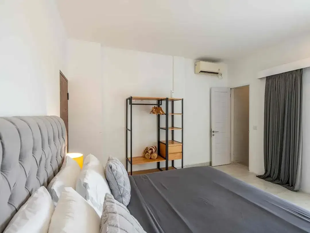 FOR RENT & LEASEHOLD  ALIIS PARADISE LUXURY VILLA - Image 9 of 10