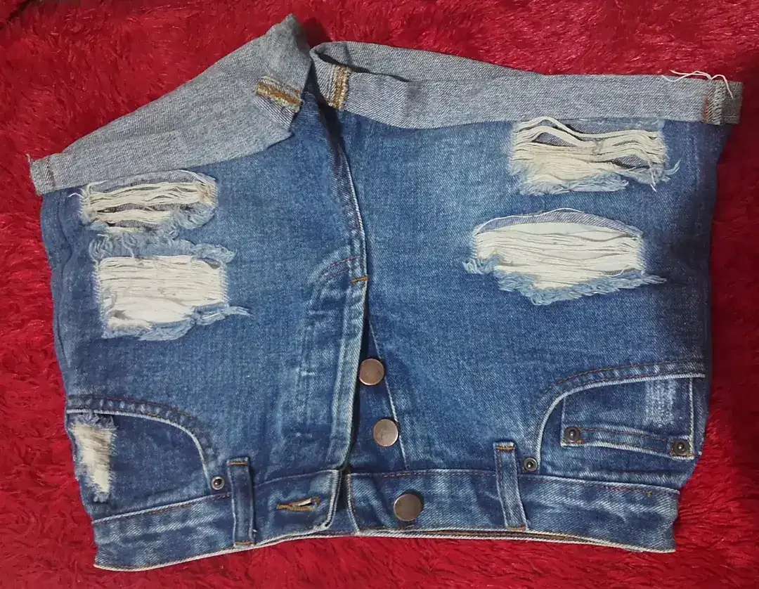 Celana pendek size S - Image 4 of 4
