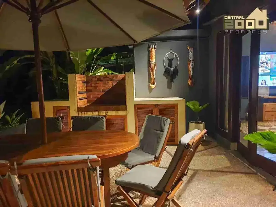 Selling Land Value Only – Bonus 4-Bedrooms Villa In Umalas - Image 9 of 10