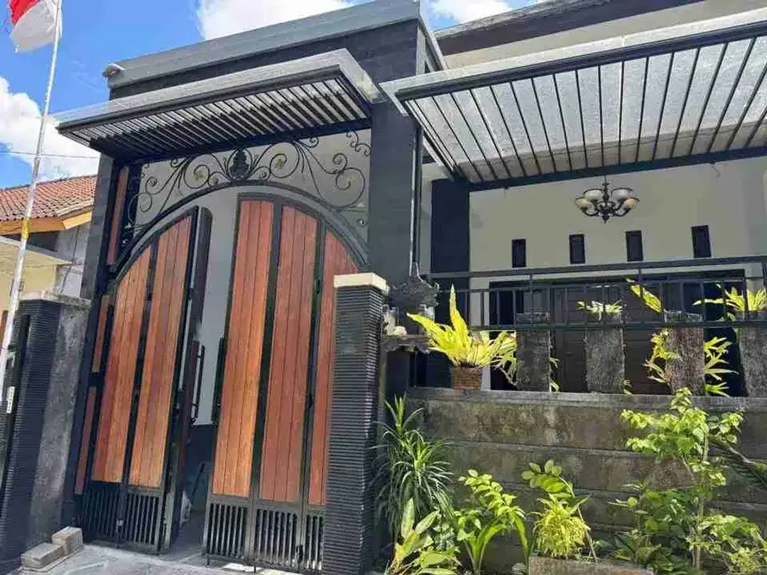 Rumah Siap Huni Terawat di Jalan Raya Muding Kerobokan - Image 2 of 10