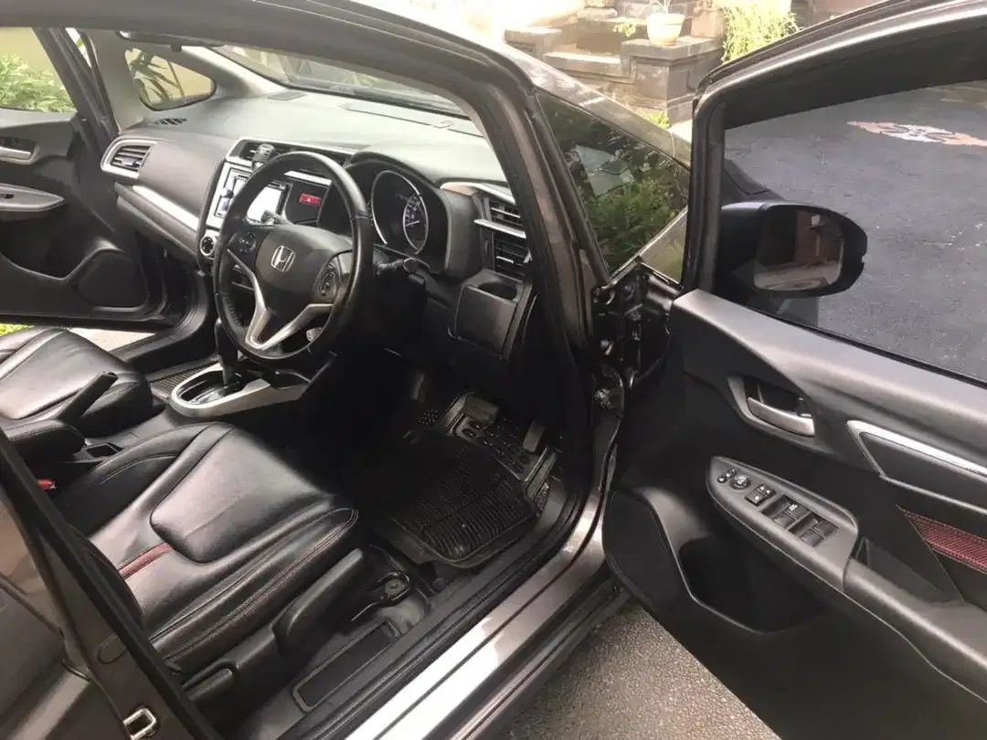 Jazz RS Matic Vtec 1500 cc - Image 9 of 10