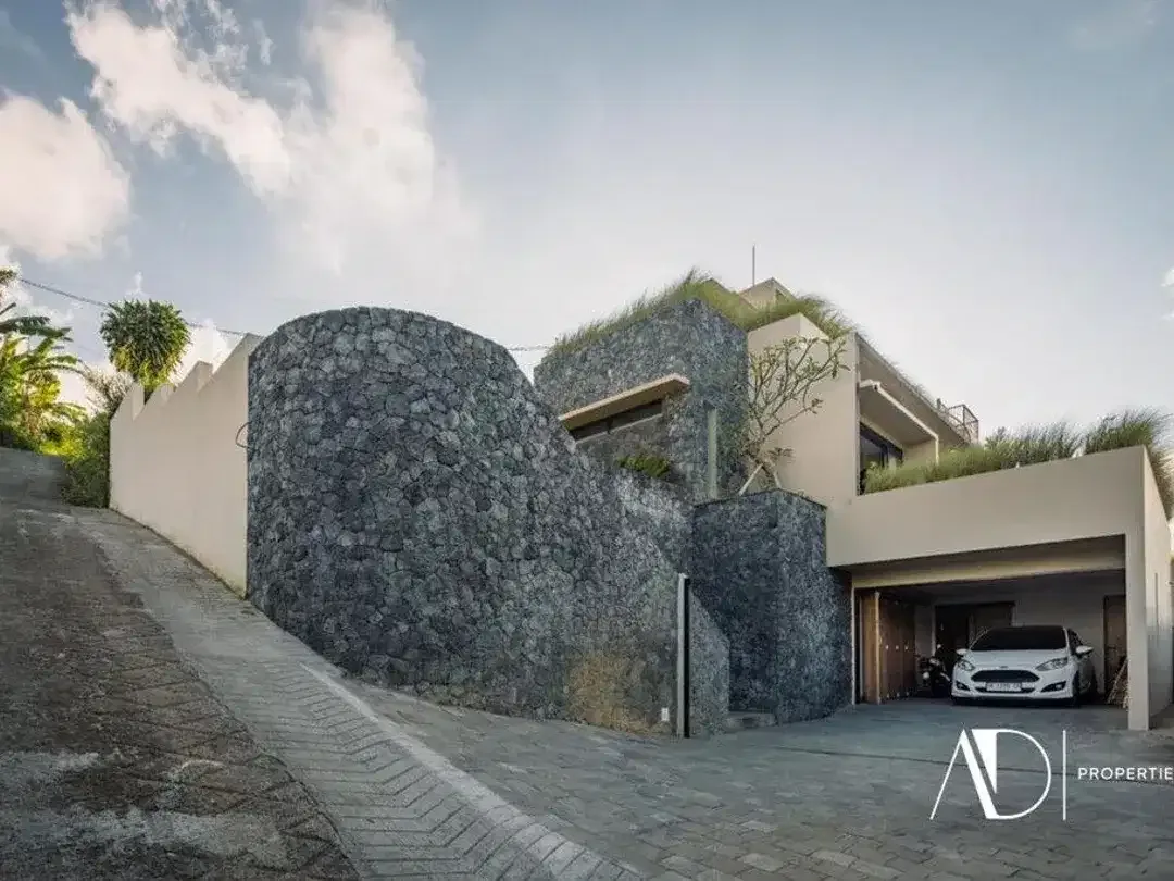 FREEHOLD | 4-BEDROOM HILLSIDE VILLA IN BEDUGUL - Image 6 of 10