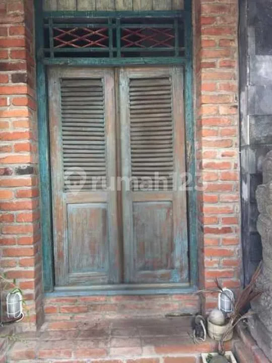 Turun Harga!!! Rumah 3 Lantai 6 Kamar Tidur - Image 1 of 4
