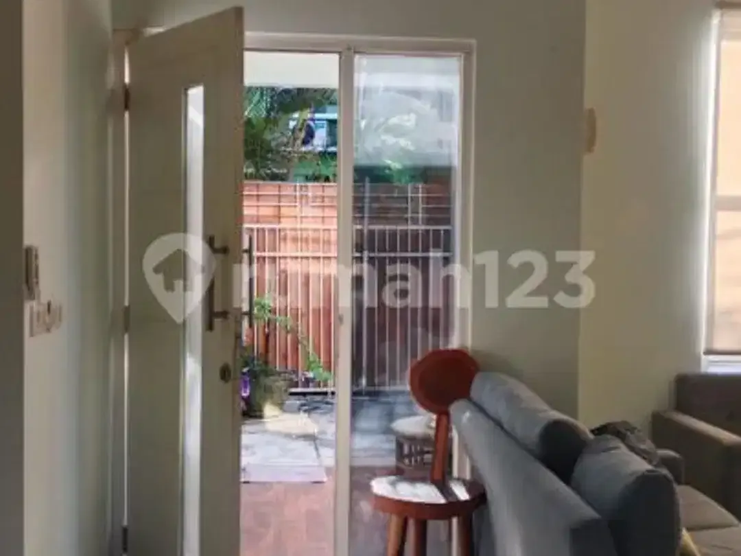 Dijual Rumah Desain Modern Hangat Lingkungan Tenang - Image 8 of 10