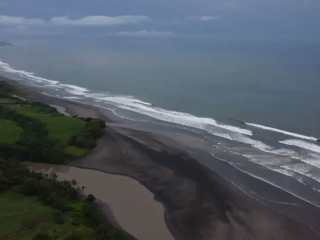 Dijual Tanah Beachfront Premium 272 Are di Kelating Tabanan dengan Zona Pariwisata dan Sunset View - Image 6 of 8