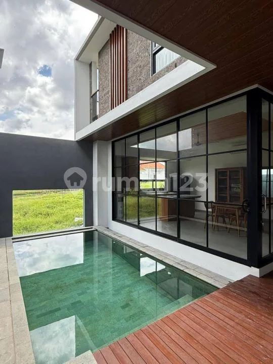 Villa Baru Furnished Pool Dekat Pantai di Berawa, Canggu - Image 2 of 4