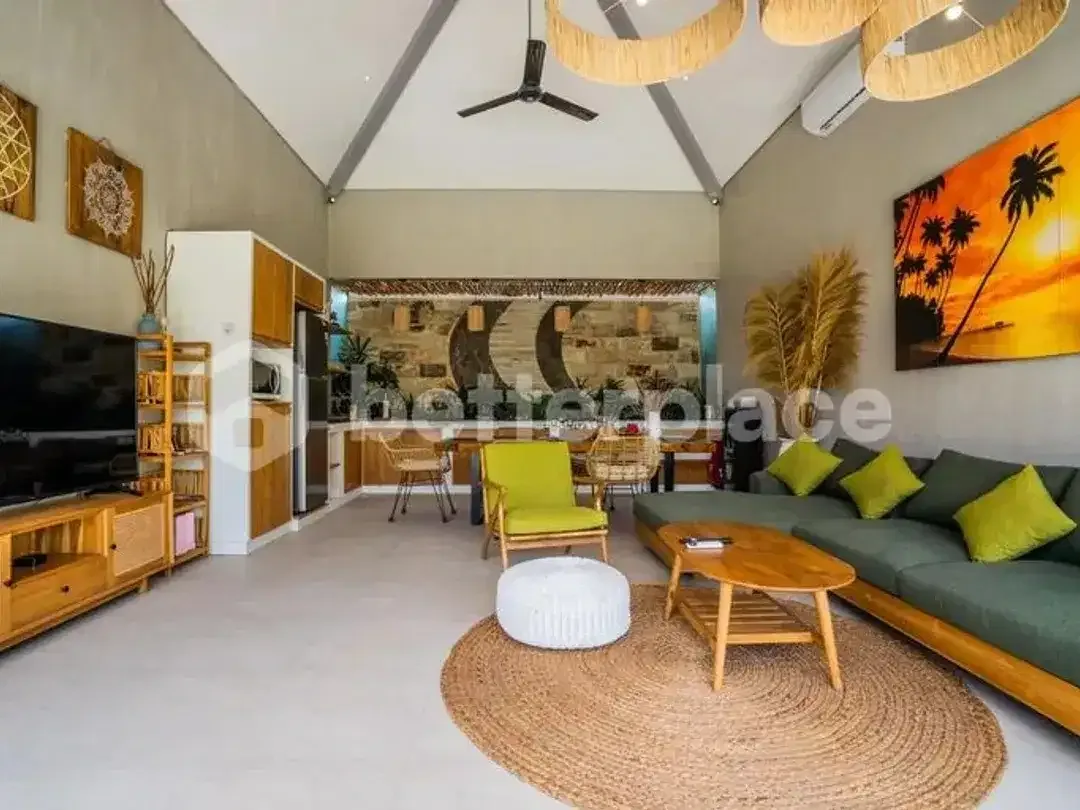 Charming and Modern 3 Bedroom Villa in Kerobokan Area - Image 5 of 10