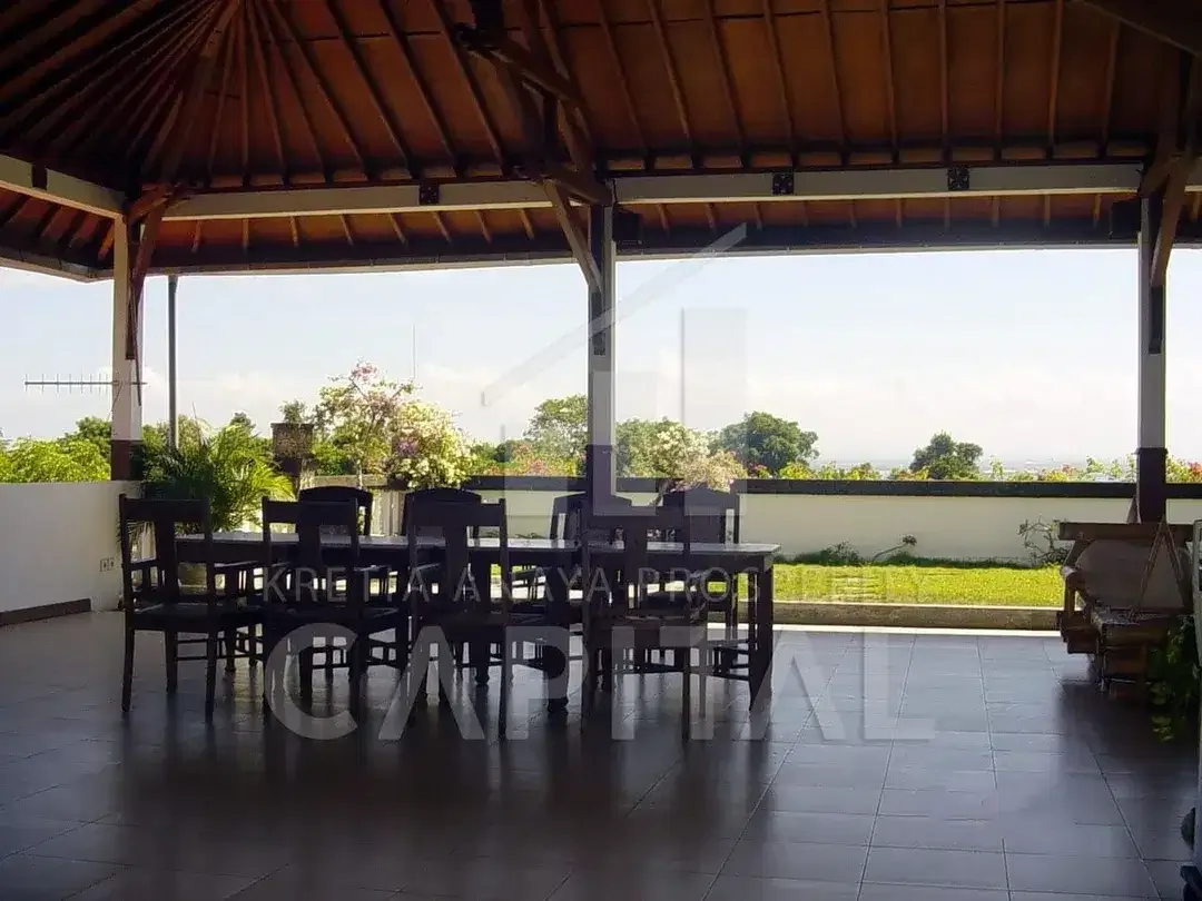 VILLA CANTIK 3 LANTAI DENGAN VIEW LAUT & GWK DI NUSA DUA BALI SIAP BANGET UNTUK KAMU MILIKI - Image 5 of 10