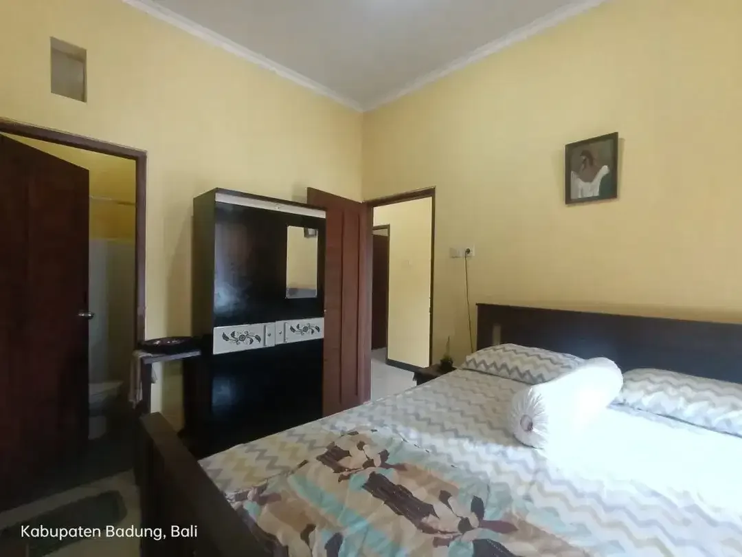 Rumah Modern Minimalis di Area Taman Griya Jimbaran Fasilitas Lengkap - Image 9 of 10