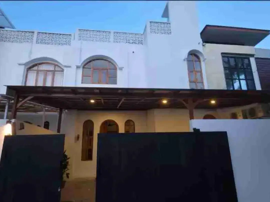 Leasehold premium Villa with Ocean View, Fully Furnished, at Ungasan, South Kuta, Badung - Image 1 of 10