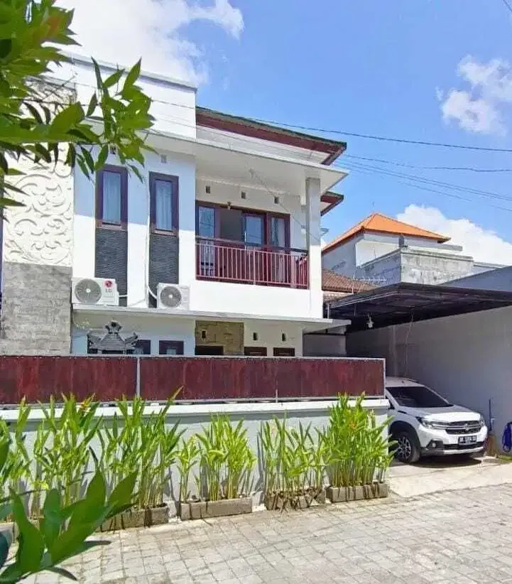 DIJUAL RUMAH LANTAI DUA DI JALAN AHMAD YANI DENPASAR UTARA - Image 1 of 6