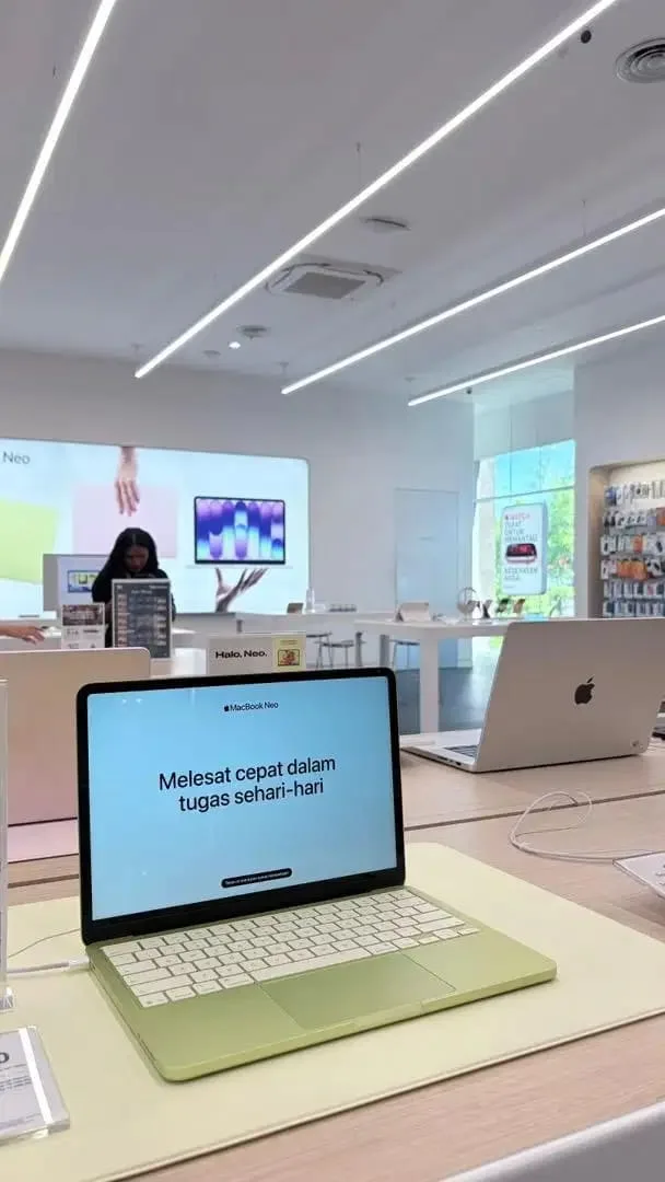 Macbook Neo New bersegel garansi resmi apple - Image 3 of 4