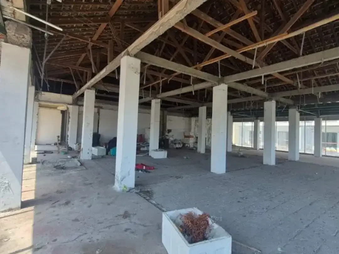 GEDUNG 2 LANTAI EX BAR DEKAT AIRPORT DI KEDIRI TUBAN BADUNG - Image 7 of 10